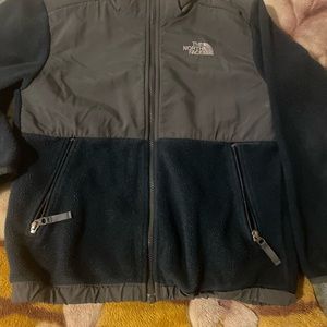COPY - Pre~owned  Authentic The North face  M Boys